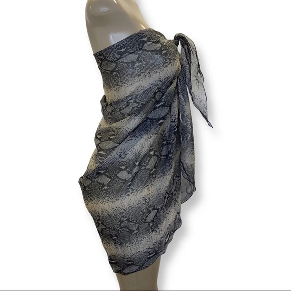 Zuliana Animal Print Long Sarong. One Size Fits Most. Made in USA New With Tags. - Picture 2 of 4